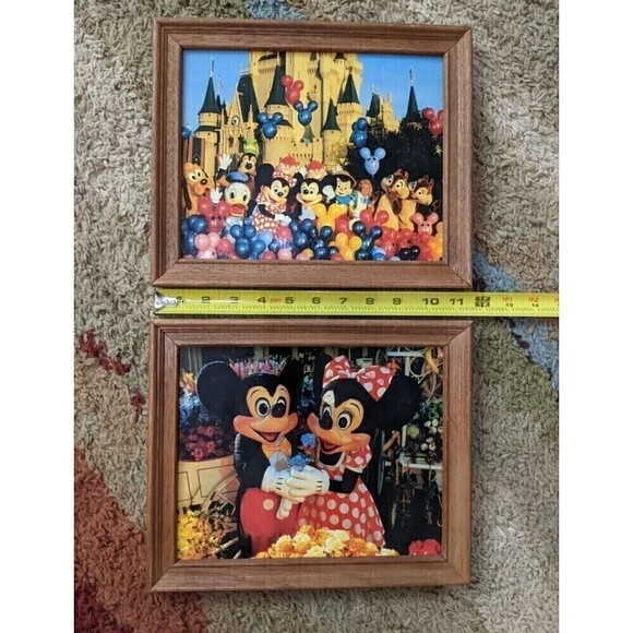 Set of 2 Vintage Disneyland pictures with frames . - Picture 4 of 7